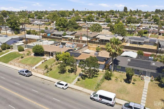 2805 Haley Street, Bakersfield, CA 93305