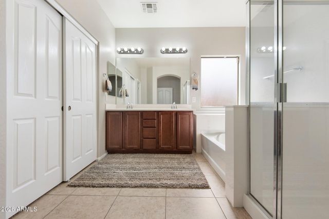 2881 E Tonto Drive, Gilbert, AZ 85298