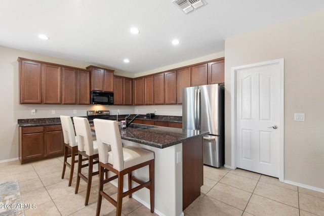 2881 E Tonto Drive, Gilbert, AZ 85298