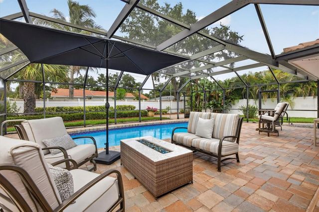 802 OSCEOLA ROAD, Belleair, FL 33756