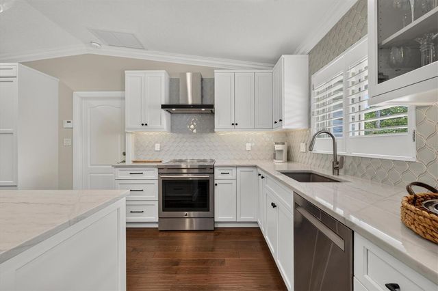 802 OSCEOLA ROAD, Belleair, FL 33756