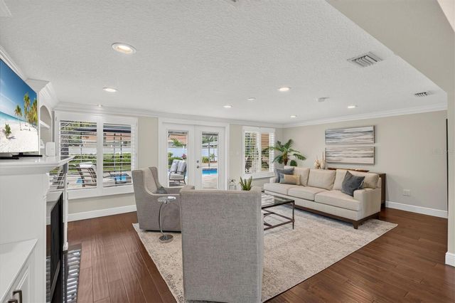 802 OSCEOLA ROAD, Belleair, FL 33756