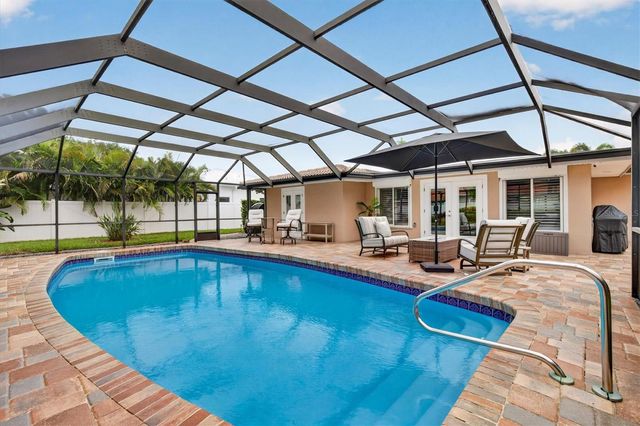 802 OSCEOLA ROAD, Belleair, FL 33756