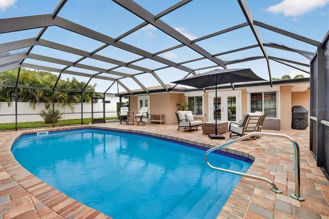 802 OSCEOLA ROAD, Belleair, FL 33756
