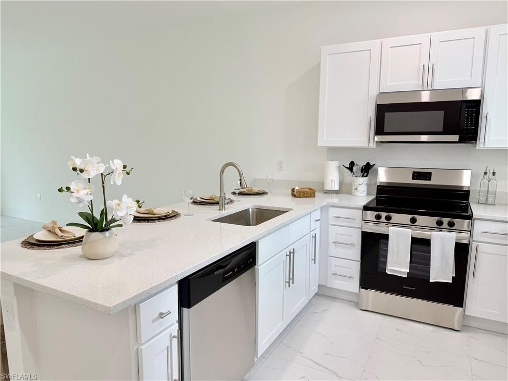496-498 Bell BLVD S, LEHIGH ACRES, FL 33974 — photo 5