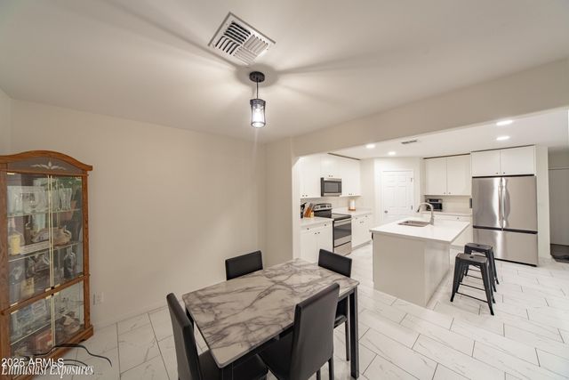 8042 S Calle Moctezuma --, Guadalupe, AZ 85283