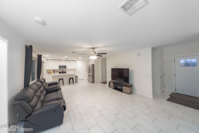 8042 S Calle Moctezuma --, Guadalupe, AZ 85283