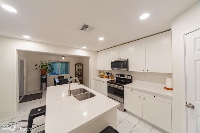 8042 S Calle Moctezuma --, Guadalupe, AZ 85283