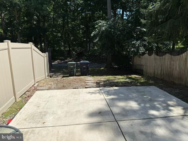 1070 BAYWOOD DR, Williamstown, NJ 08094