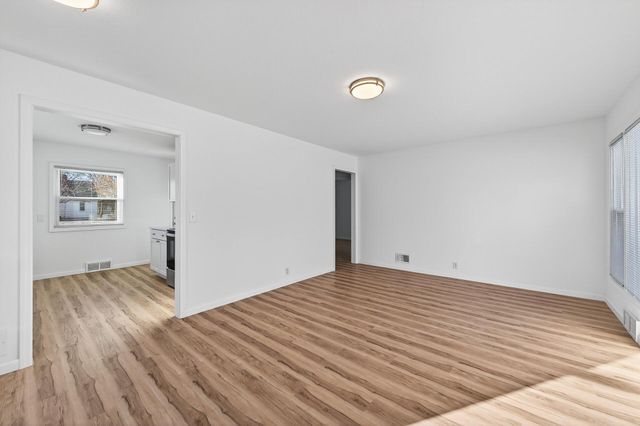 5607 Aldrich Avenue N, Brooklyn Center, MN 55430