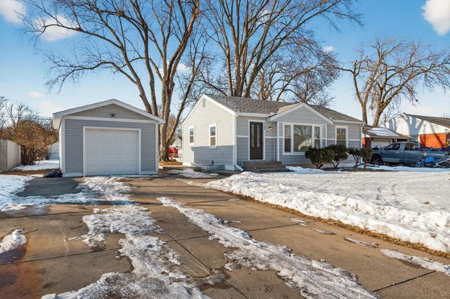 5607 Aldrich Avenue N, Brooklyn Center, MN 55430