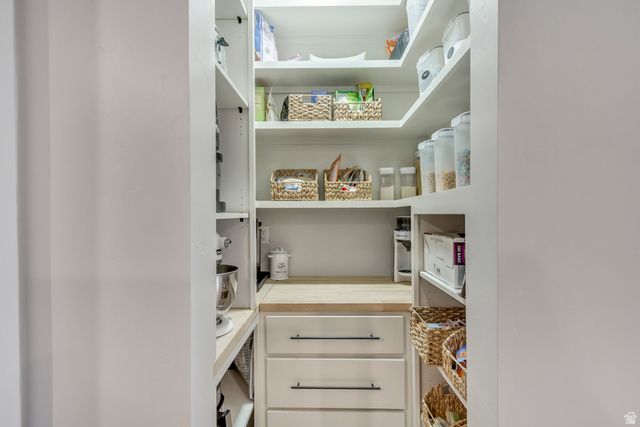 7763 S 4880 W, West Jordan, UT 84081