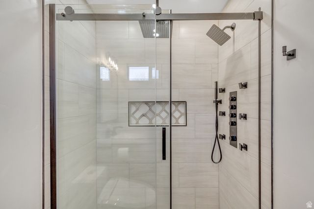 7763 S 4880 W, West Jordan, UT 84081