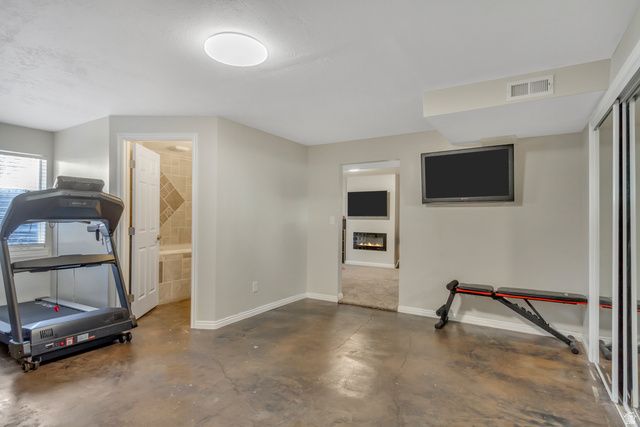 7763 S 4880 W, West Jordan, UT 84081