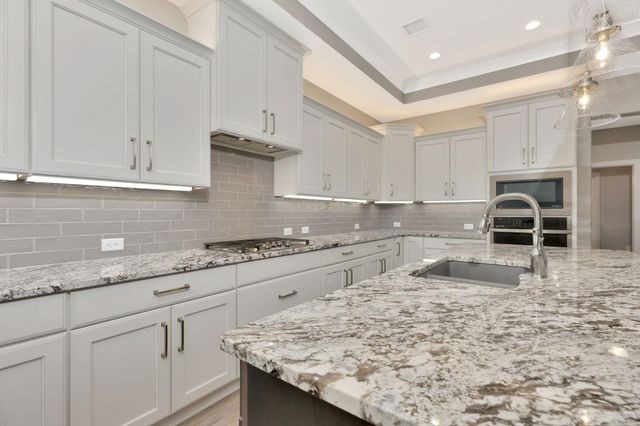 136 S Legacy Way, Andover, KS 67002