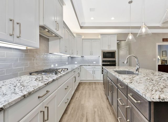 136 S Legacy Way, Andover, KS 67002