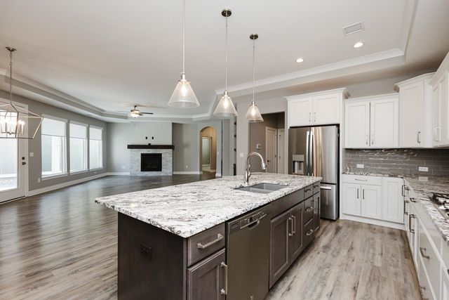 136 S Legacy Way, Andover, KS 67002