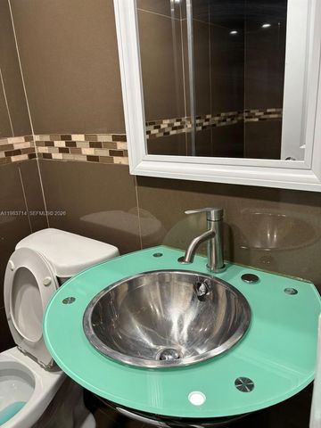 6620 W 2nd Ct 110, Hialeah, FL 33012