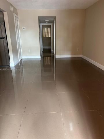 6620 W 2nd Ct 110, Hialeah, FL 33012