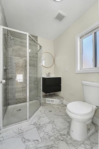 141 W Harry Avenue, Hazel Park, MI 48030