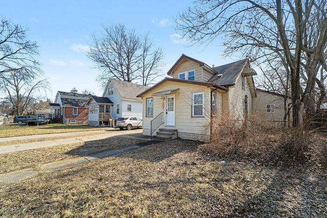 141 W Harry Avenue, Hazel Park, MI 48030
