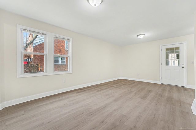 141 W Harry Avenue, Hazel Park, MI 48030