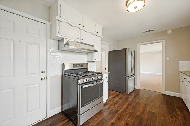 5404 Fossil Drive, Haltom City, TX 76117