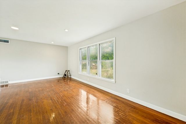 5404 Fossil Drive, Haltom City, TX 76117