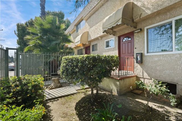 17041 Roscoe Boulevard 3, Northridge, CA 91325