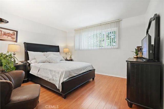 17041 Roscoe Boulevard 3, Northridge, CA 91325