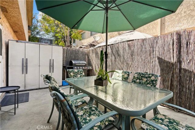 17041 Roscoe Boulevard 3, Northridge, CA 91325