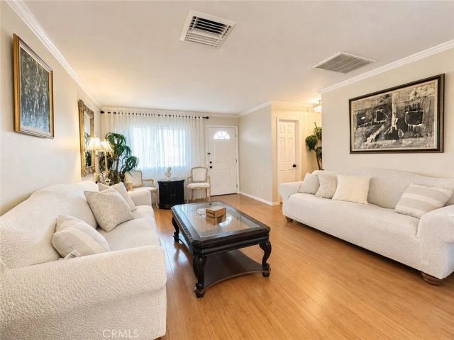 17041 Roscoe Boulevard 3, Northridge, CA 91325