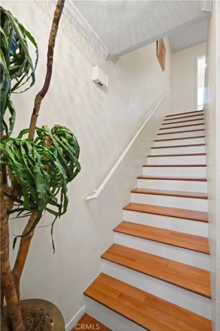 17041 Roscoe Boulevard 3, Northridge, CA 91325