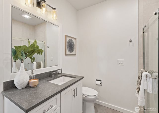 5970 NE Arrowhead Drive, Kenmore, WA 98028