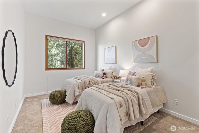 5970 NE Arrowhead Drive, Kenmore, WA 98028