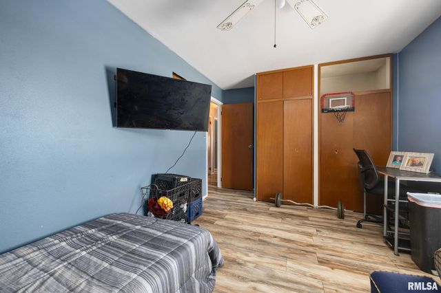 101 N OREGON Avenue, Morton, IL 61550