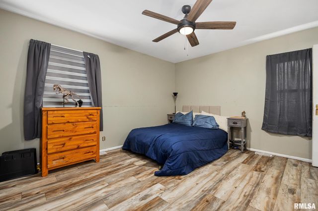 101 N OREGON Avenue, Morton, IL 61550