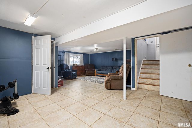 101 N OREGON Avenue, Morton, IL 61550