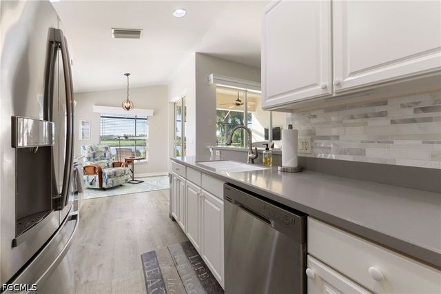 10083 Oakhurst WAY, Fort Myers, FL 33913