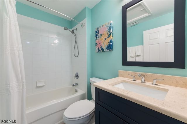 10083 Oakhurst WAY, Fort Myers, FL 33913