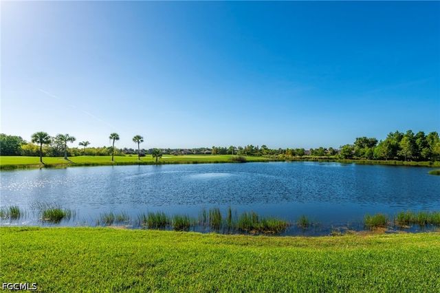 10083 Oakhurst WAY, Fort Myers, FL 33913