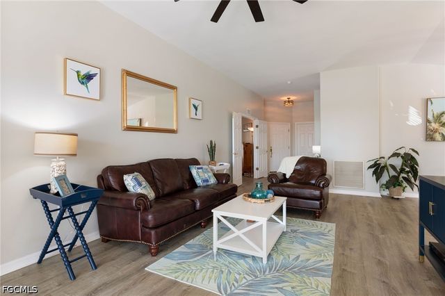 10083 Oakhurst WAY, Fort Myers, FL 33913