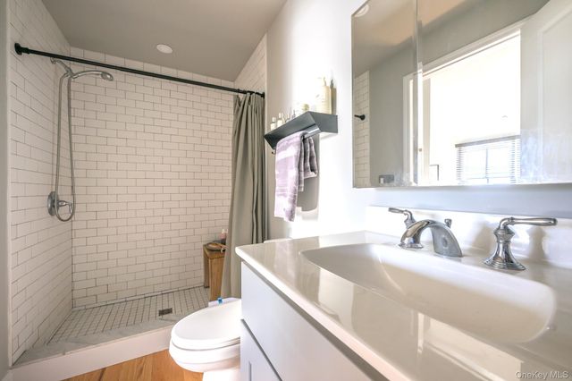 238 Allen Street, Hudson, NY 12534