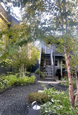 238 Allen Street, Hudson, NY 12534