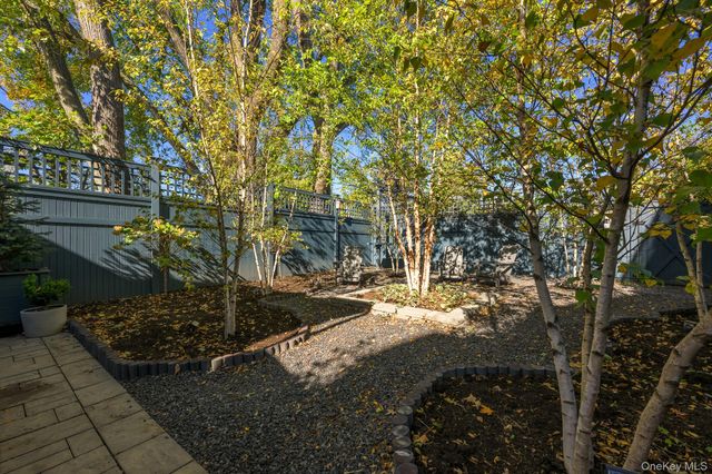 238 Allen Street, Hudson, NY 12534