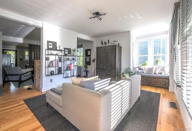 238 Allen Street, Hudson, NY 12534