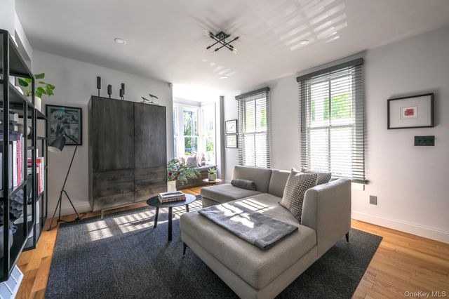 238 Allen Street, Hudson, NY 12534