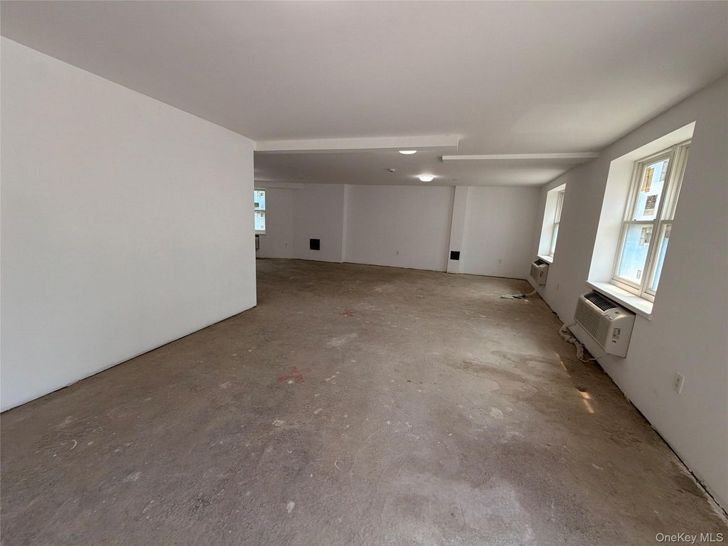 8713 Homelawn Street, Jamaica, NY 11432 — photo 3