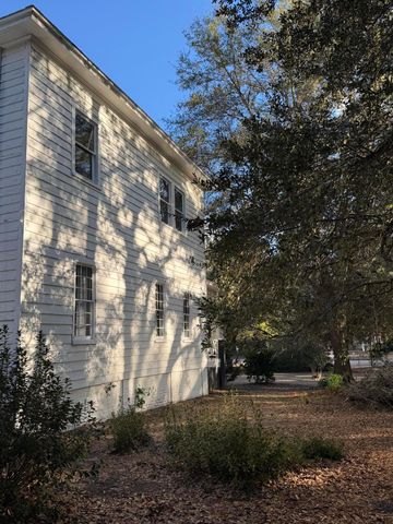 1217 Wichman Street, Walterboro, SC 29488