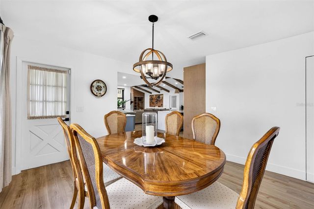 11004 THERESA ARBOR DRIVE, Temple Terrace, FL 33617